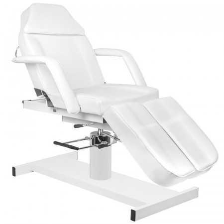 Fauteuil d'esthétique hydraulique blanc. a 210c