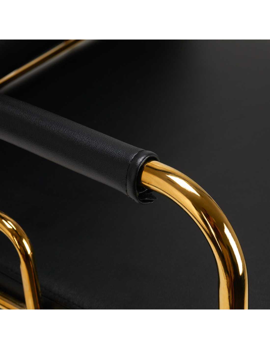 Lavado de cabello dorado y negro de Prato