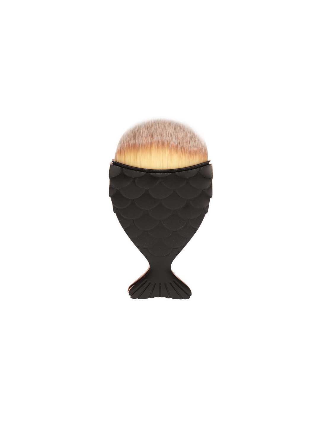 Black fish brush