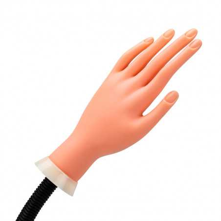 Pratica del palmo della mano imparando i suggerimenti per le unghie della manicure 35