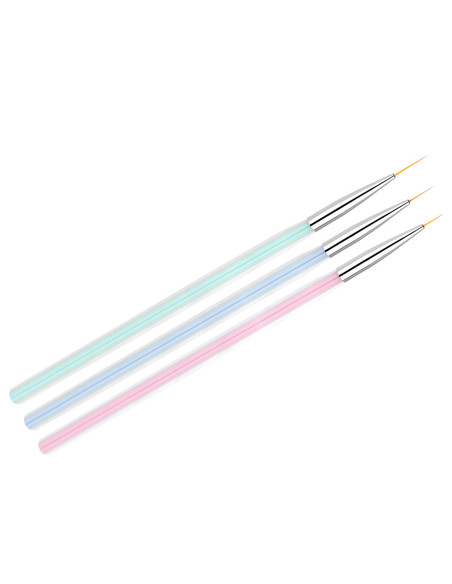 Un ensemble de pinceaux pour décorer 3 pièces de couleur claire 