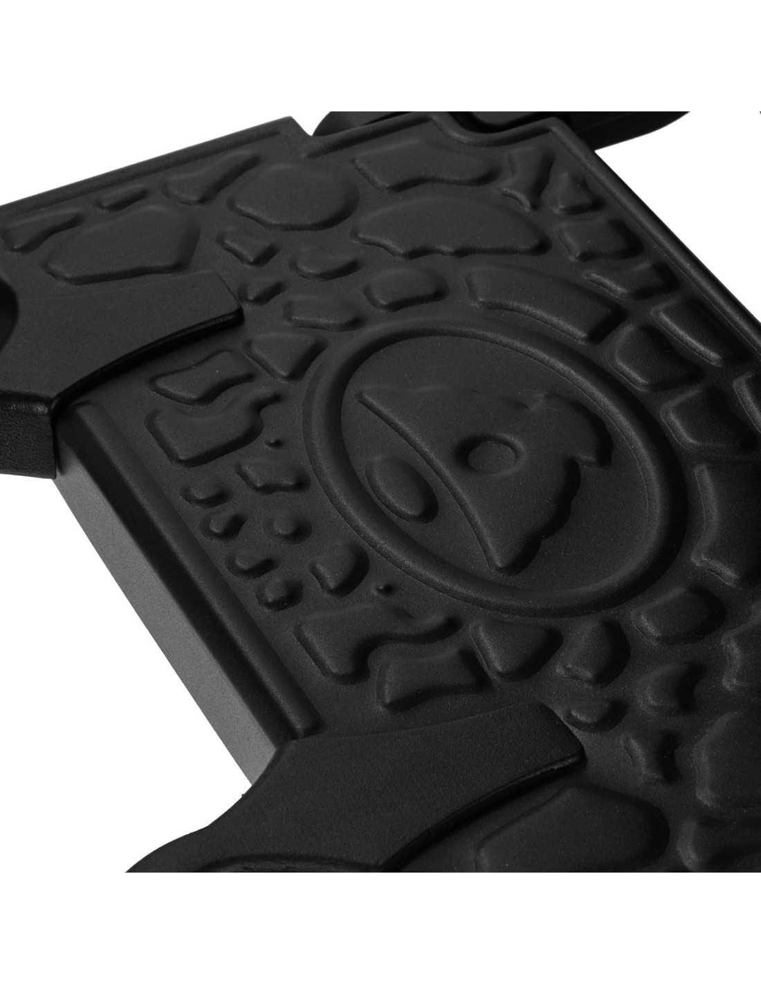 Cadeira de barbeiro GIULIANO Onyx – Estrutura em preto intenso e preto com linhas pretas