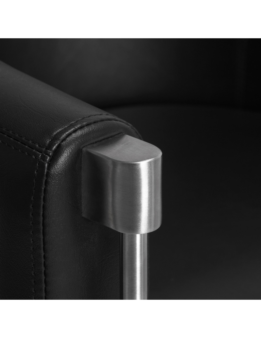 Gabbiano Burgos black hairdressing chair {attributes}