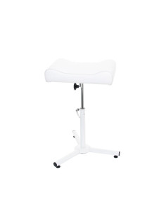 Ampio poggiapiedi per pedicure