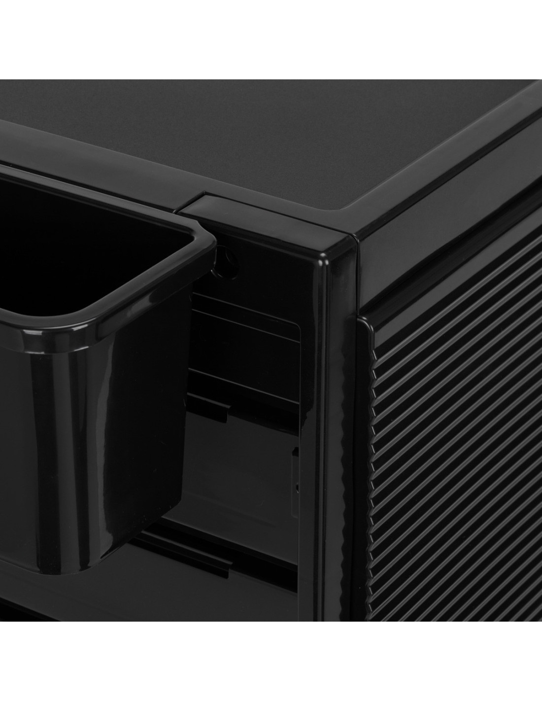 Gabbiano 68B black hairdresser's assistant