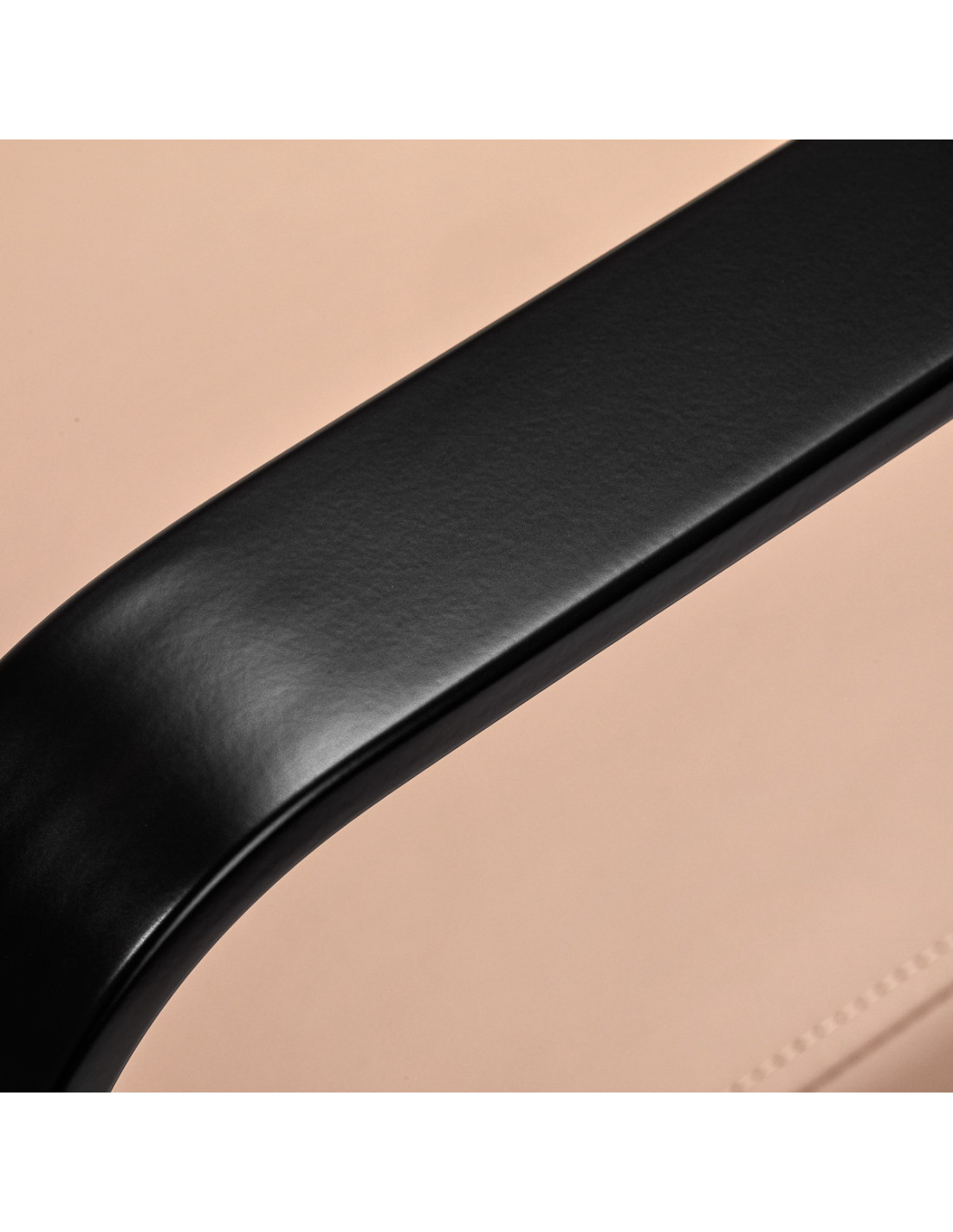 Gabbiano Porto black and beige hairdressing chair {attributes}