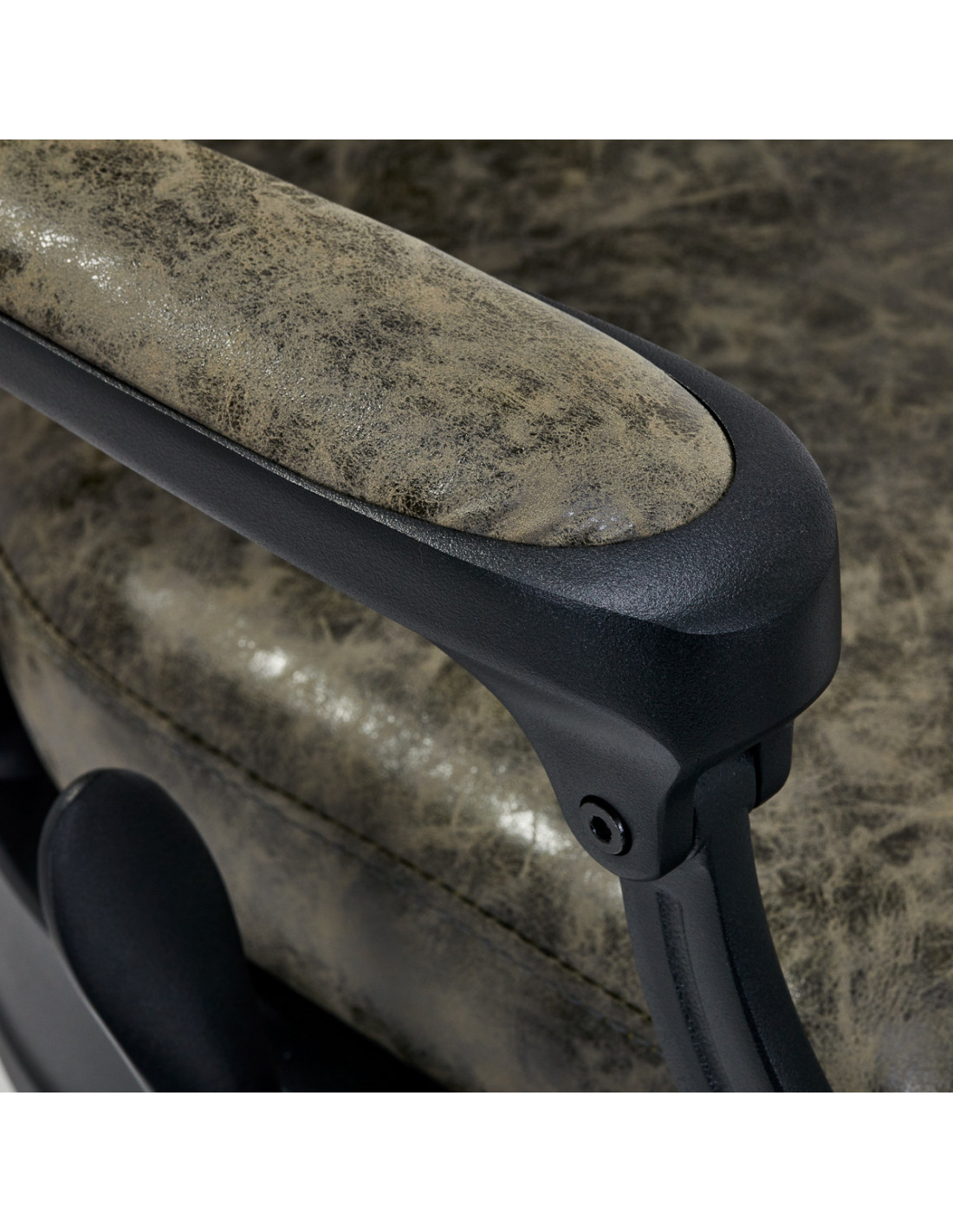 Cadeira de barbeiro Cavalese em couro verde antigo – Ambiente retrô e design industrial