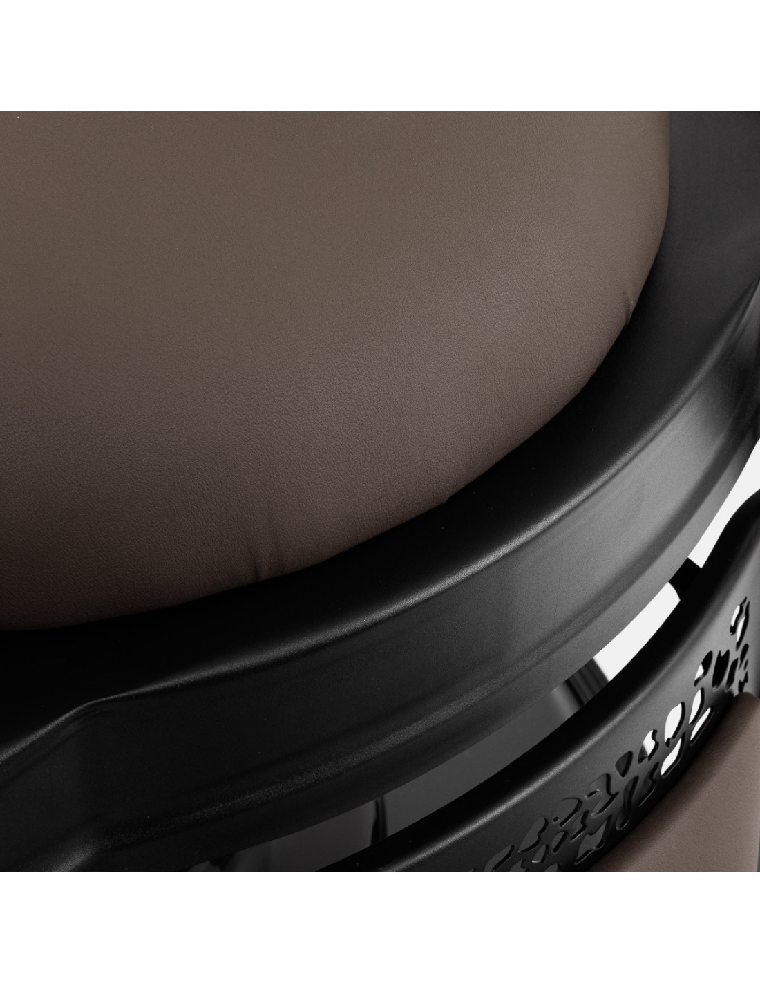 Fotel fryzjerski GIULIANO Caffè – brąz vintage i rzemieślnicze ciepło