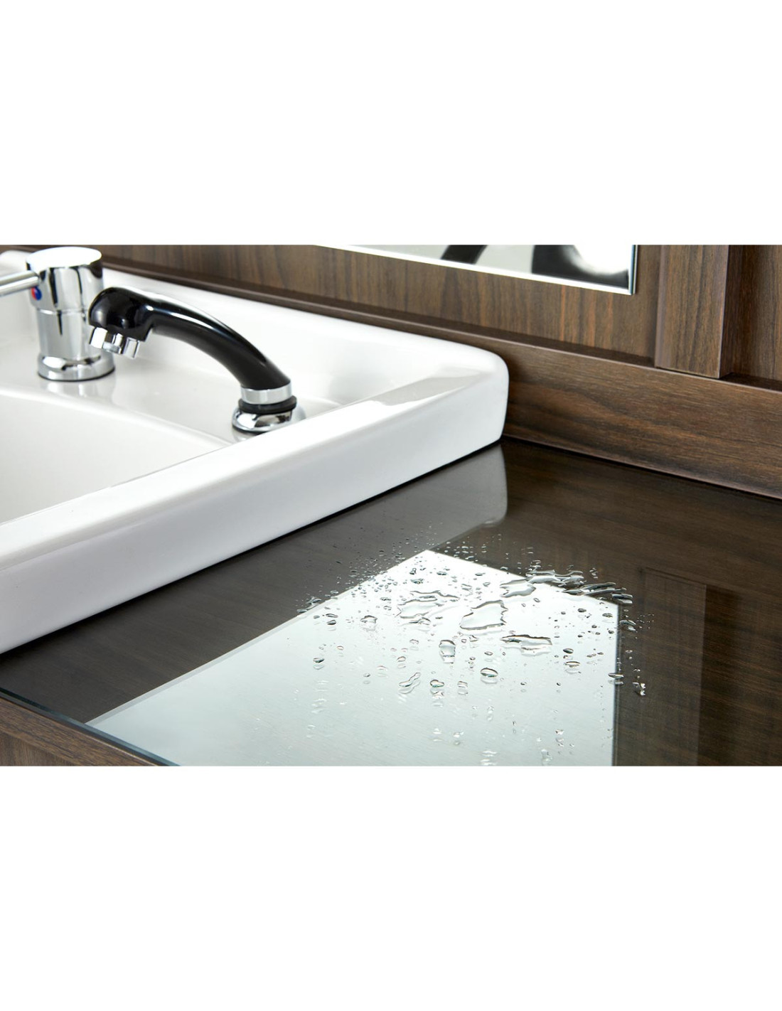 Donkere walnoot kapperszaak stylingstation – Design & spoelbak