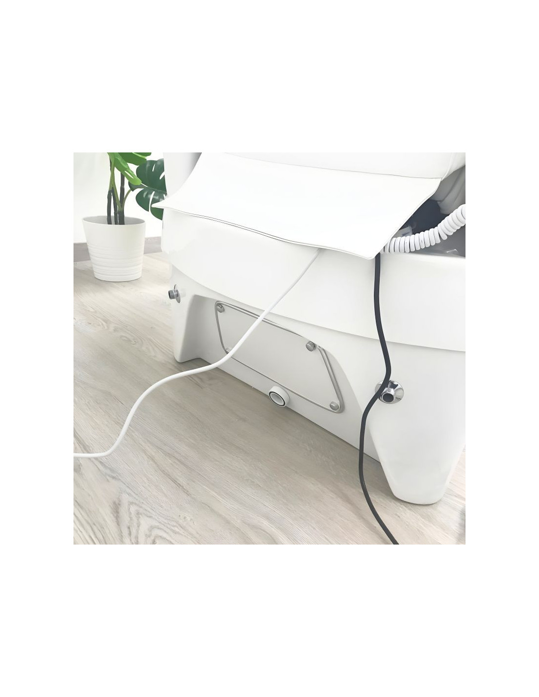 Poltrona di lusso Pedispa OMEGA nera – Shiatsu, cromoterapia, vasca idromassaggio e pompa di scarico