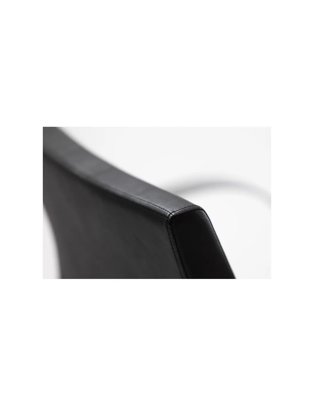 Schwarzer Friseurstuhl {attributes}